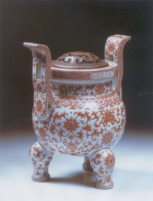 Dinastia Qing,  Bruciaprofumi da altare in forma di vaso arcaistico ding, 1723 - 1735